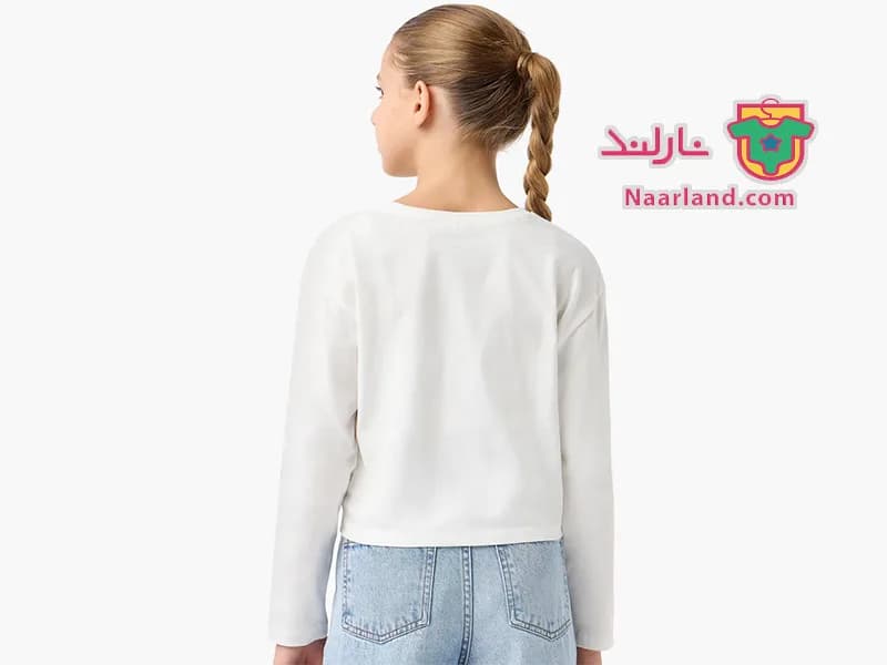 تیشرت کراپ آستین بلند نخی برند Sanrio وارداتی سفید طرح Hello Kitty — تصویر ۴