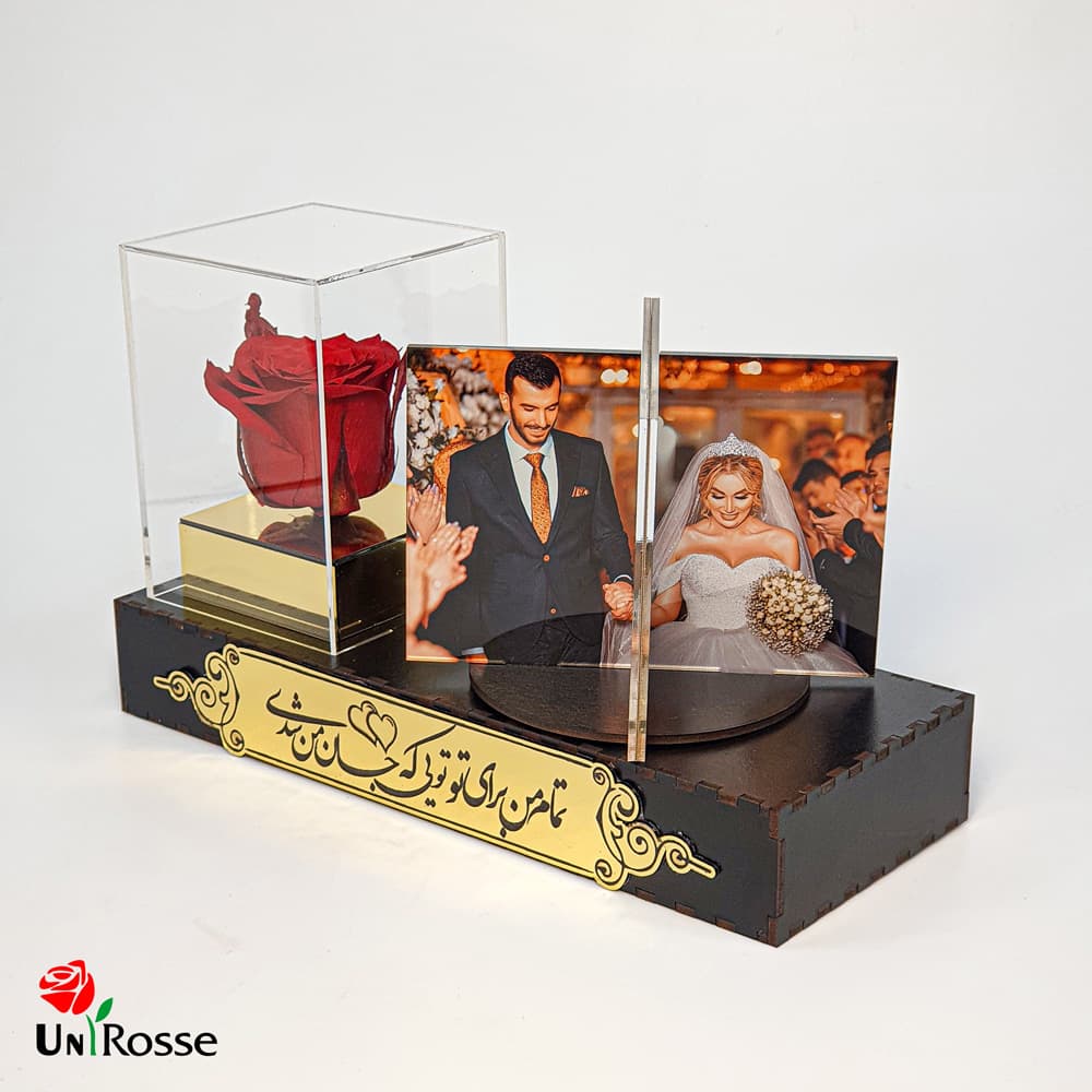قاب عکس موزیکال با رز جاودان — تصویر ۴