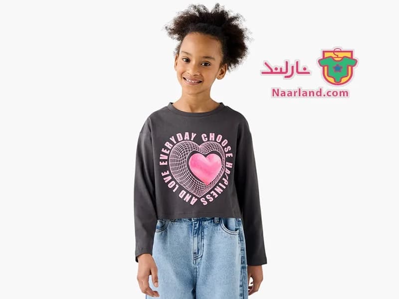 تیشرت کراپ آستین بلند نخی برند Juniors طوسی طرح قلب