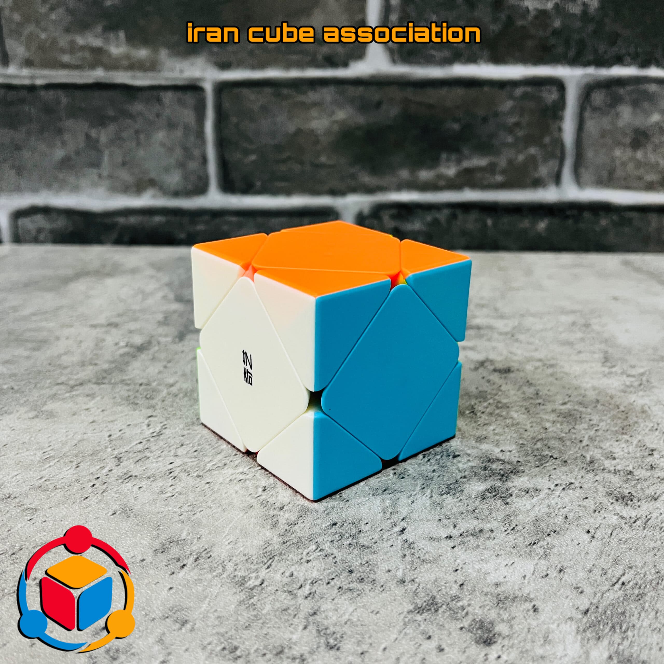 روبیک اسکوب کای وای کایچنگ استیکرلس — تصویر ۵