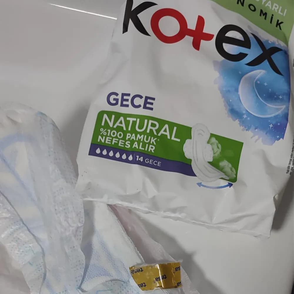 نوار بهداشتی کوتکس Kotex ویژه شب ضد حساسیت مدل NATURAL بسته 14 عددی اورجینال — تصویر ۶