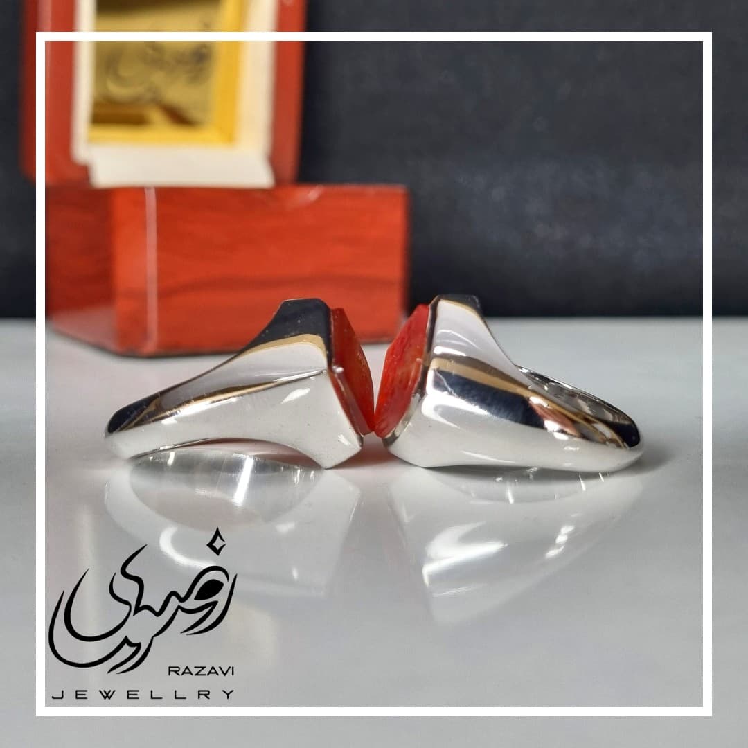 ست انگشتر نقره دست ساز مردانه و زنانه عقیق سرخ با حکاکی علی — تصویر ۲