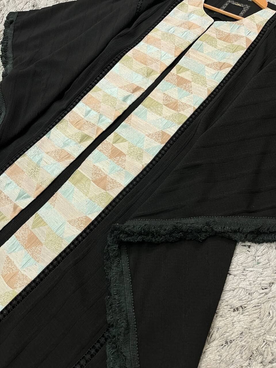 مانتو پانچ مدل ساناز — تصویر ۴