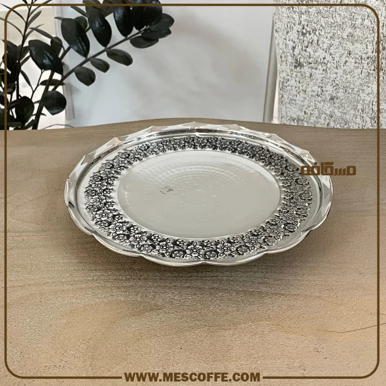 شیرینی خوری سه پایه کروم(مدل گلبرگ/کد 1002) — تصویر ۴