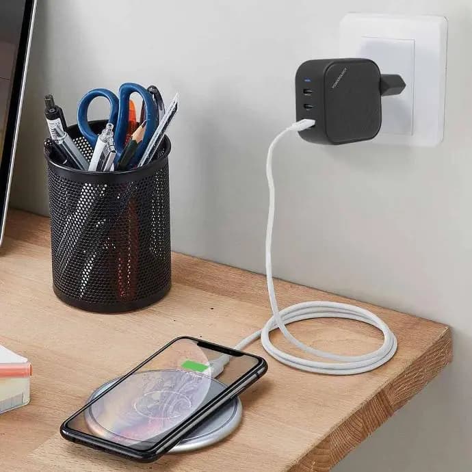 شارژر دیواری 3 پورت PD65W پاورولوژی(PWCUQC019)Powerology GaN Ultimate-EU Dual PD Charger — تصویر ۴