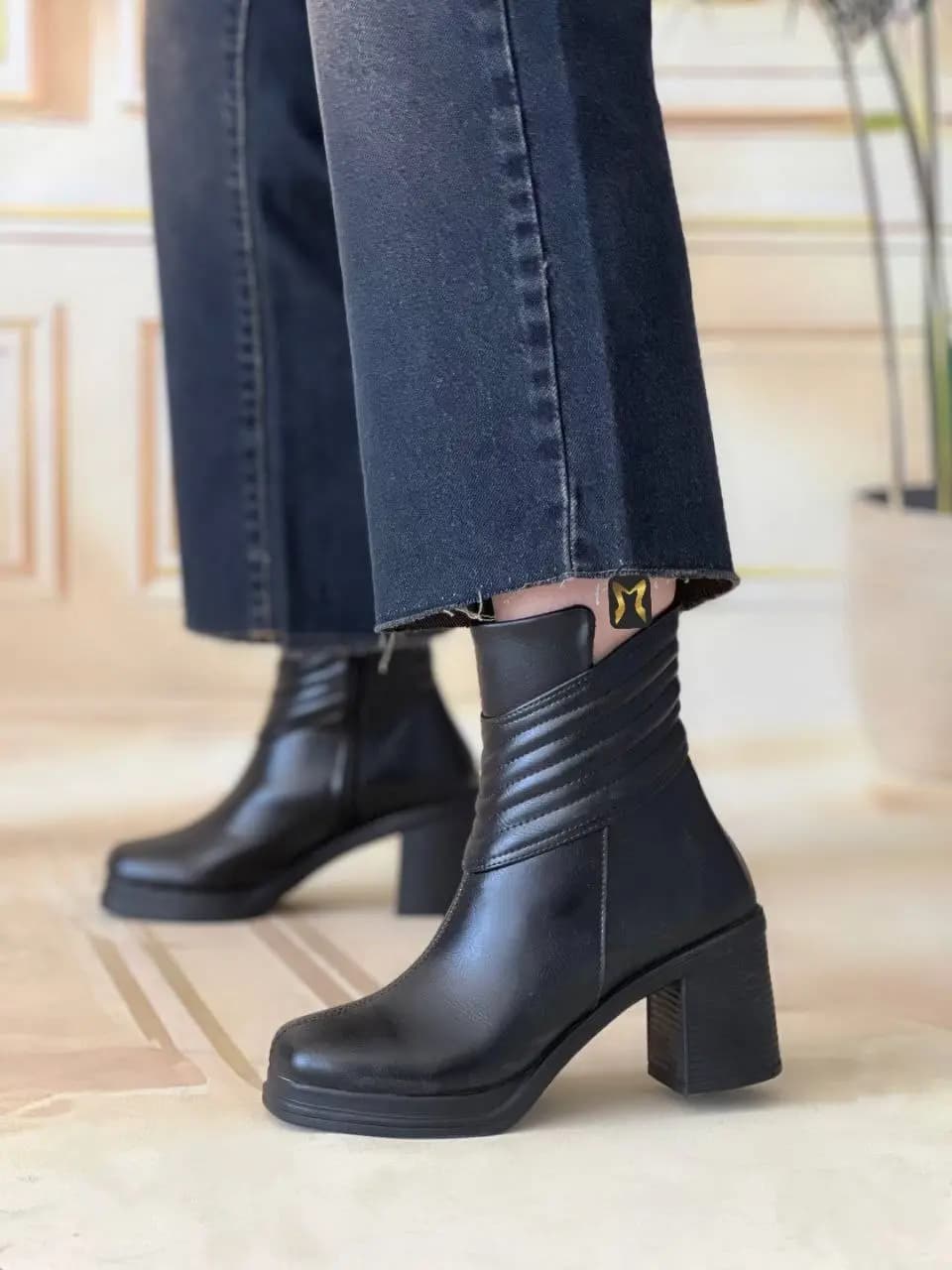 بوت پاشنه دار زنانه کد 6457