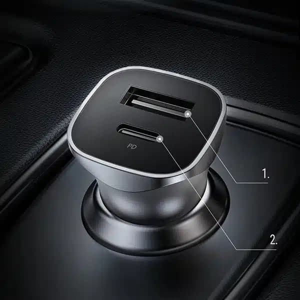 شارژر فندکی 30 وات با دو پورت USB-A و USB-C یوگرین مدل CD130 — تصویر ۳