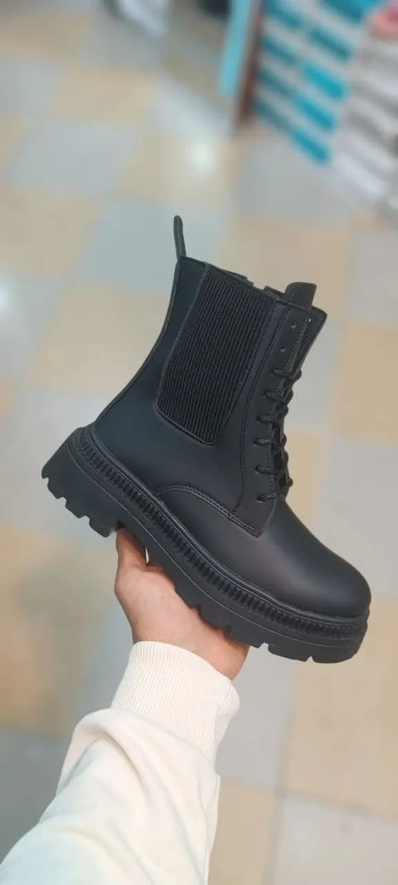بوت زنانه مدل بغل کش کد 6440