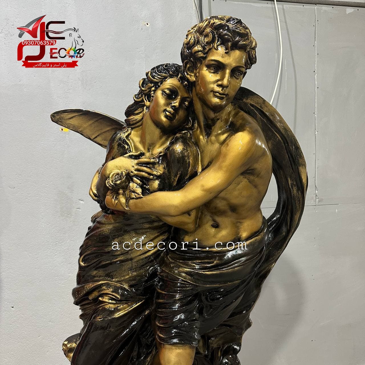مجسمه آدم و حوا بالدار کوچک — تصویر ۳