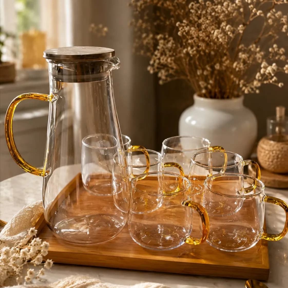 پارچ و لیوان پیرکس مدل دسته طلایی درب استیل دلی Deli کد 76