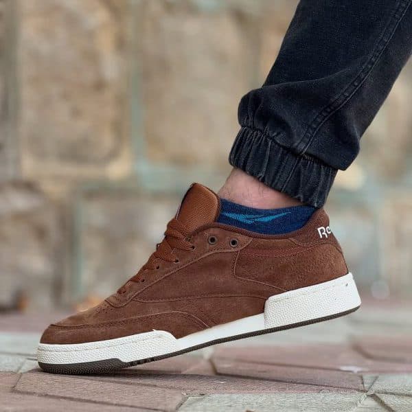 ریبوک کلاسیک کلاب سی قهوه ای رنگ reebok sneakersy Club C 85 — تصویر ۲