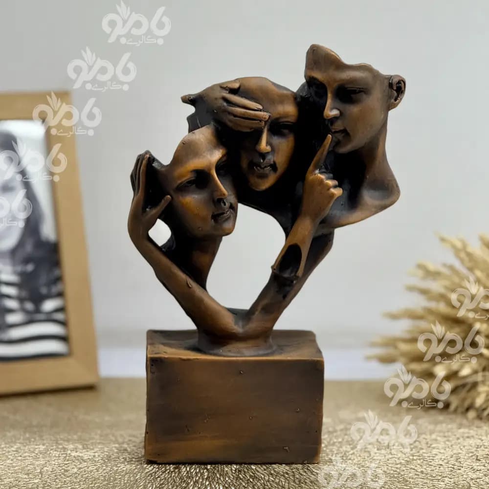 مجسمه رزین رخ 3خواهر کوچک