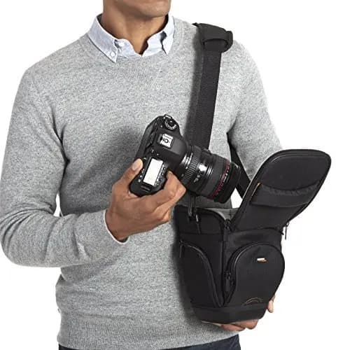 کیف دوربین آمازون بیسیک هولستر AmazonBasics Holster برای دوربین های DSLR (مشکی) — تصویر ۴