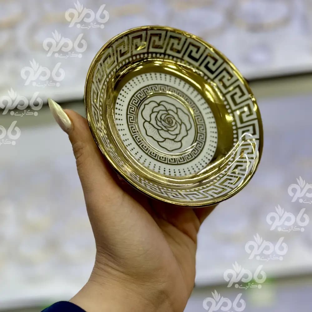 نعلبکی چینی طلایی 6عددی — تصویر ۲