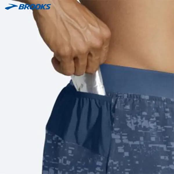 شورت ورزشی مردانه آبی روشن بروکس Brooks Sherpa 3″ Split Short — تصویر ۱۲