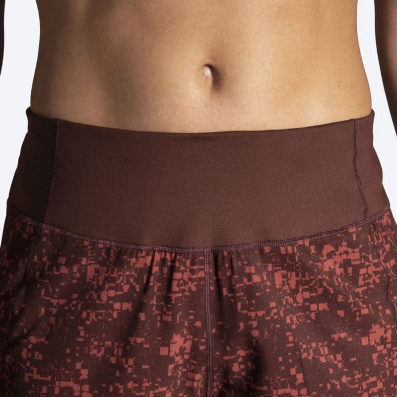 شورت ورزشی زنانه مسی بروکس Brooks Chaser 7″ Short — تصویر ۳