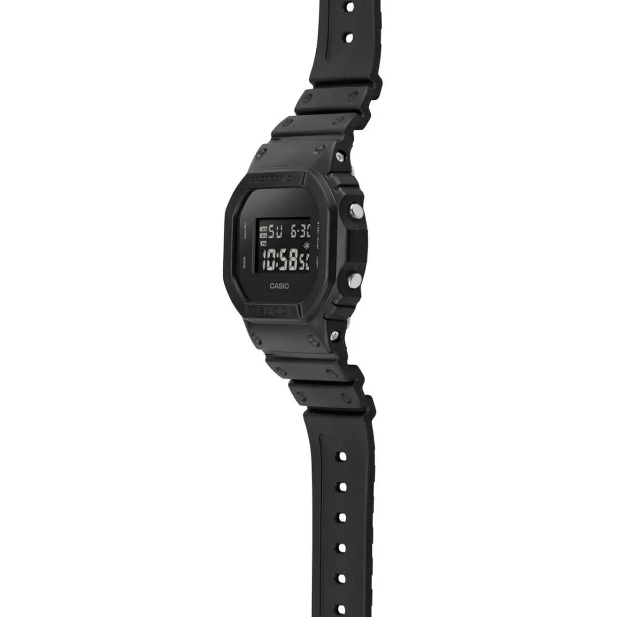 ساعت مچی کاسیو G-SHOCK مدل DW-5600UBB-1DR — تصویر ۴
