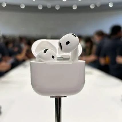 هندزفری بیسیم اپل ایرپاد نسل 4 مدل نویز کنسلینگ فعال| Apple Airpods 4 ANC 2024 — تصویر ۸