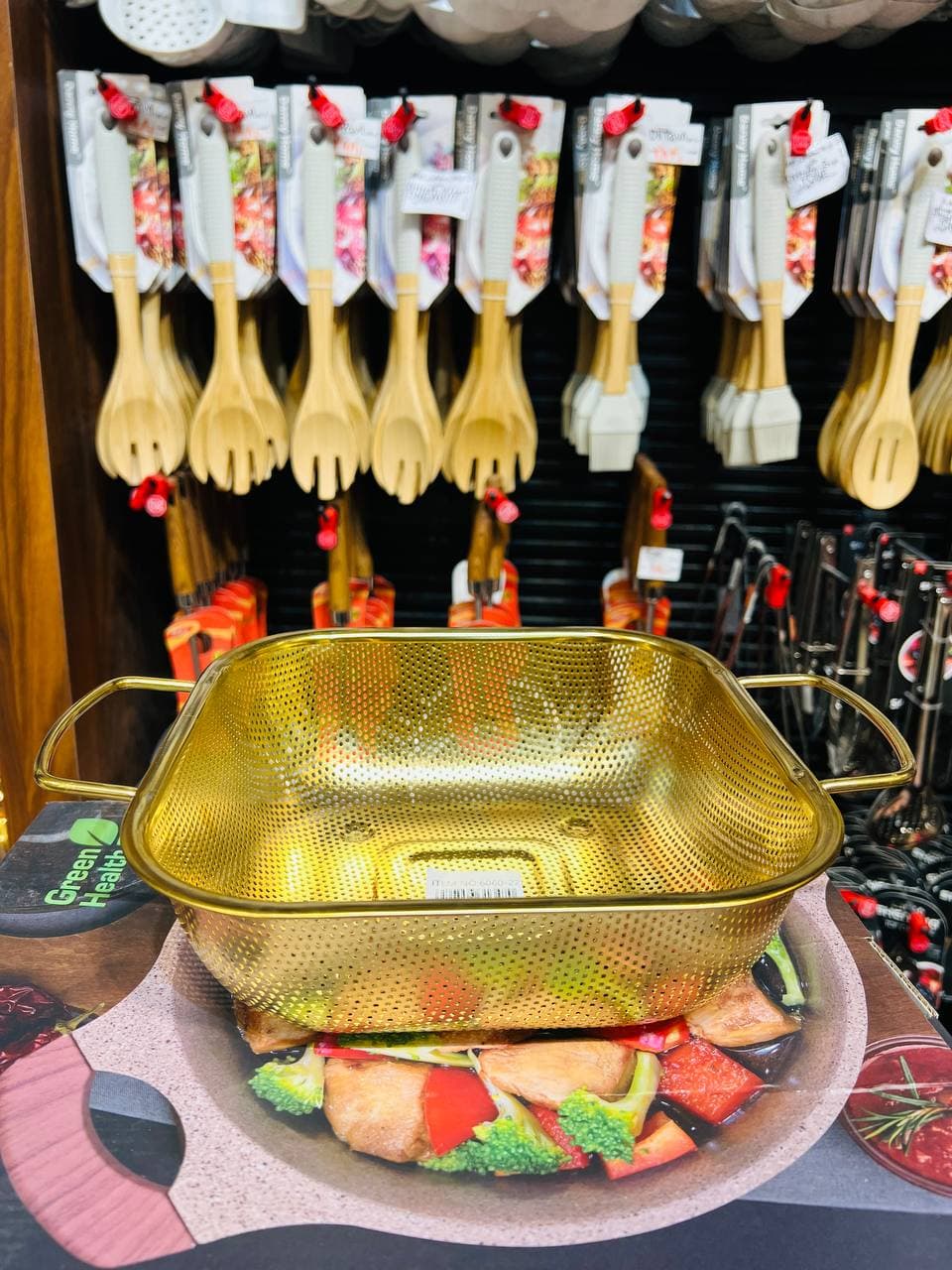آبکش مربع طلایی رنگ ثابت 6060-22