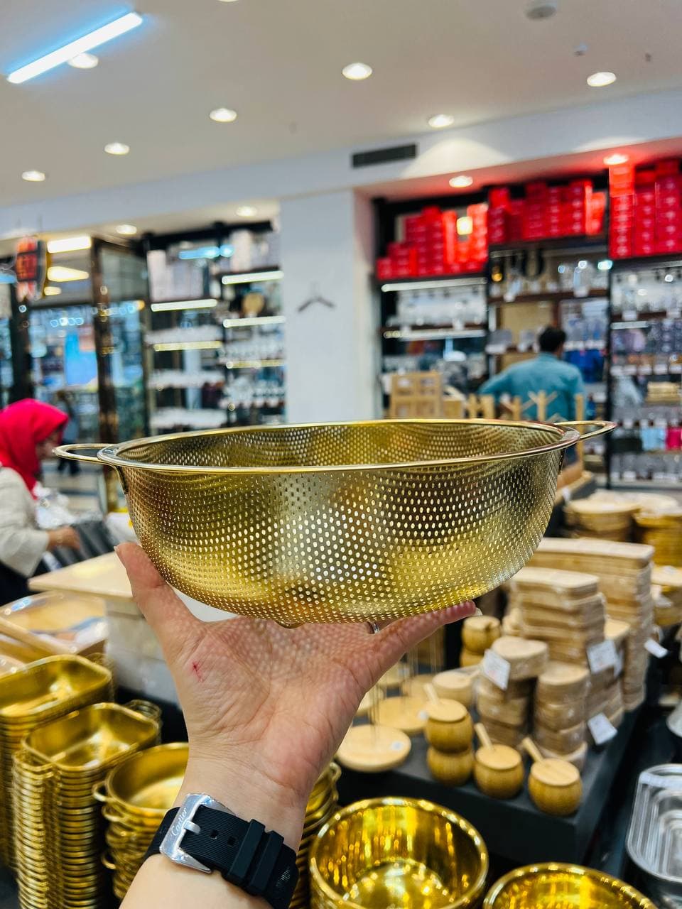 آبکش پانچ طلایی رنگ ثابت وارداتی 6062-25 — تصویر ۵