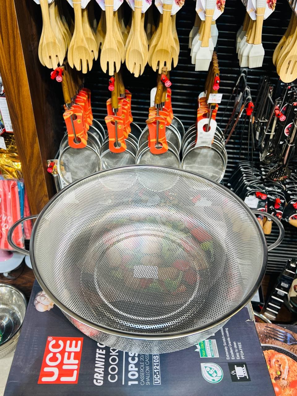 آبکش پانچ استیل ضد زنگ وارداتی AP7-34.5cm — تصویر ۲