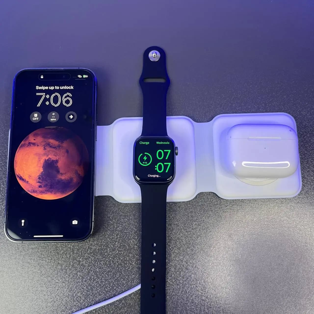شارژر وایرلس (مگنتی)سه کاره رسی | Recci Wireless Charger RCW-27 — تصویر ۲