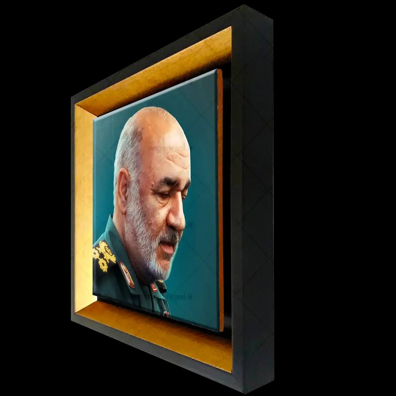 تابلو کاشی شهید حسین سلامی مدل 2Z118 — تصویر ۲