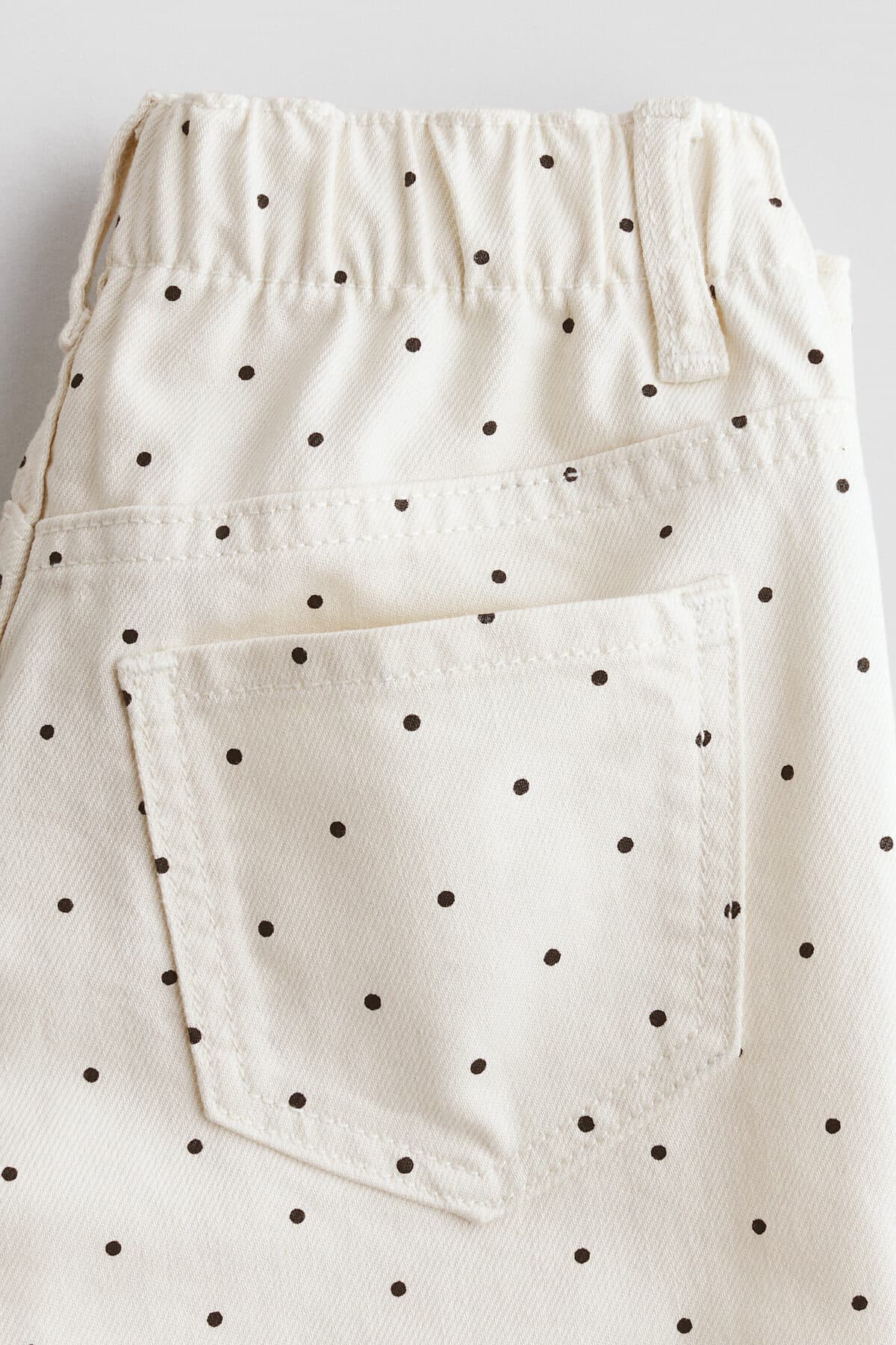 شلوار اچ اند ام دخترانه سفید خال خالی Barrel فاق نرمال Barrel | H&M 1356289 BD — تصویر ۴