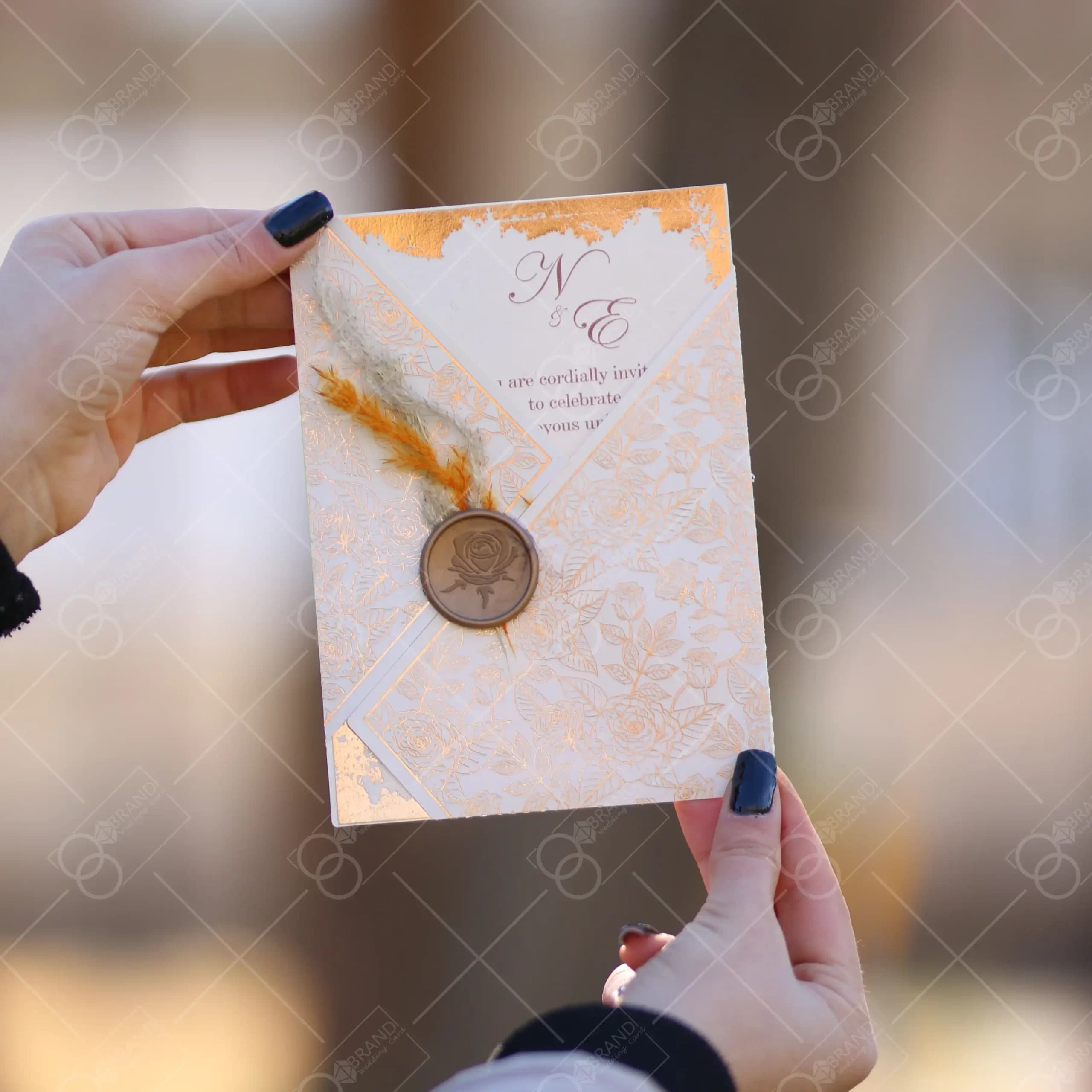 کارت عروسی قیمت مناسب طلا کوب Asal