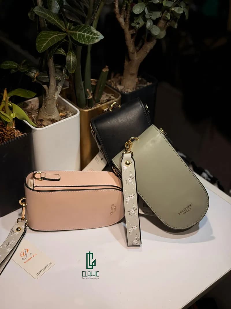 کیف زنانه.دخترانه : موبایلی وارداتی چرم prettyzy — تصویر ۵