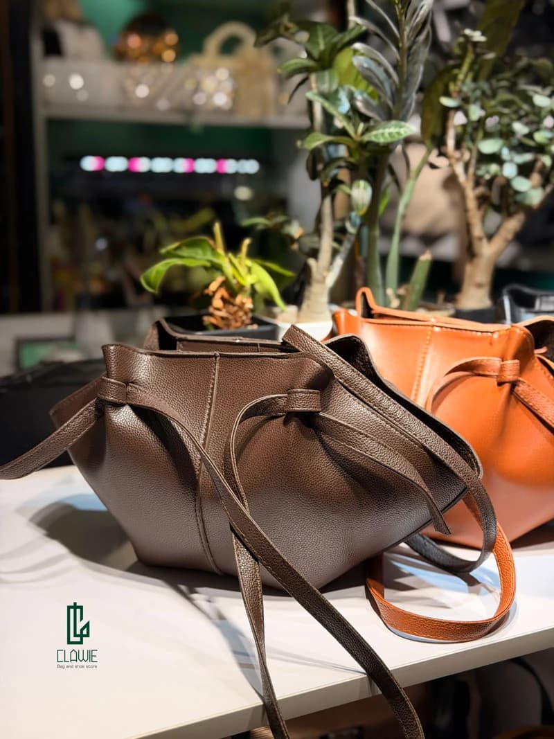 کیف زنانه.دخترانه : دوشی چرمی زارا