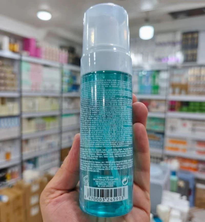 فوم شوینده پوست چرب و جوشدار ایزدین 150میل — تصویر ۴