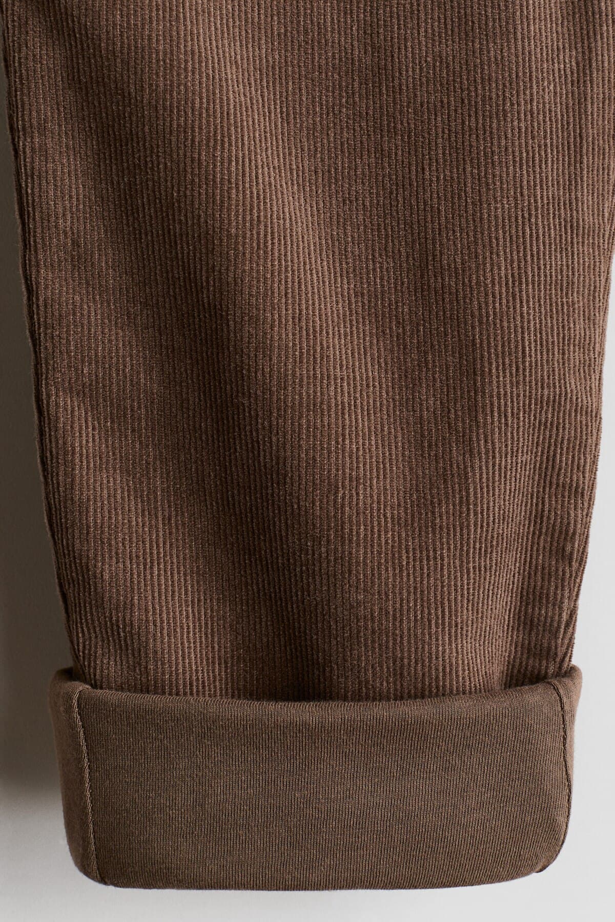 شلوار اچ اند ام پسرانه قهوه ای بافتنی فاق نرمال Fitted/فیت | H&M 1303744 BD — تصویر ۶