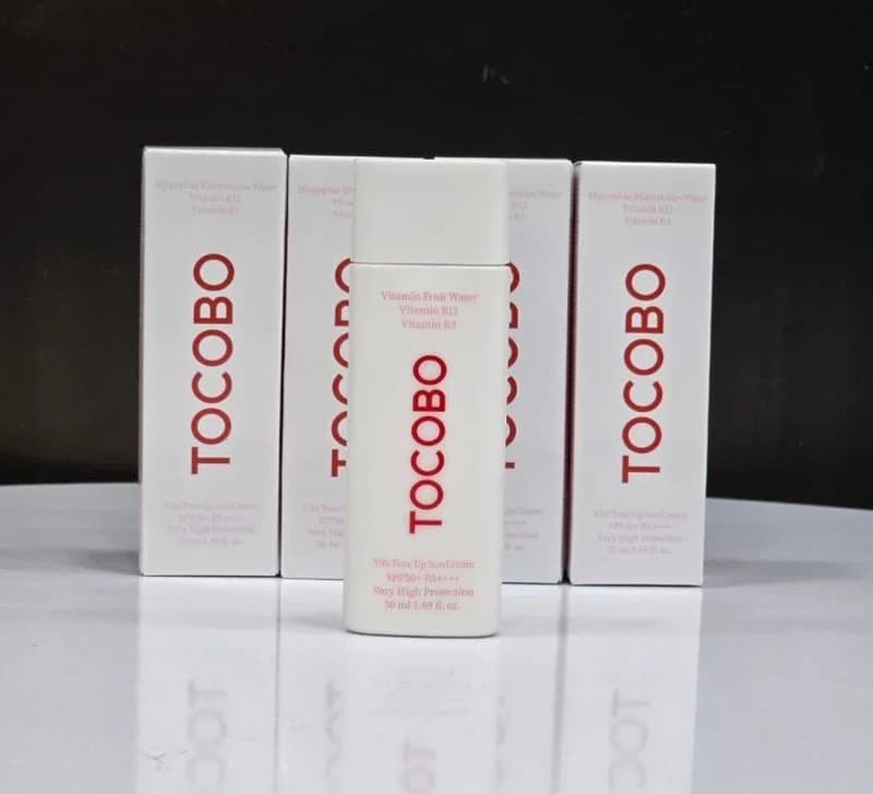 کرم ضدآفتاب ویتامینه تون آپ توکوبو SPF50 — تصویر ۴