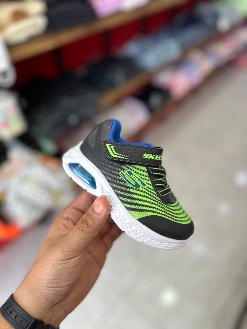 کتونی پسرانه برند SKECHERS