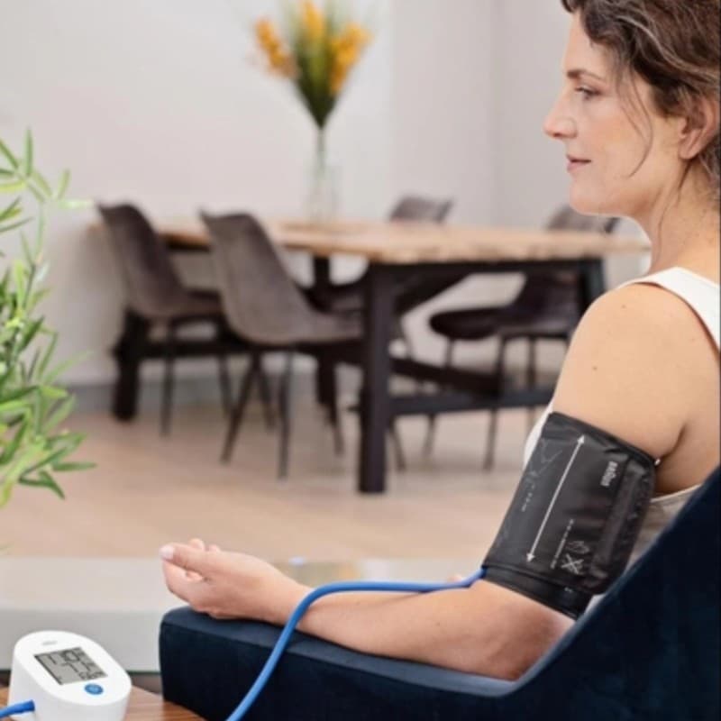 فشارسنج براون مدل EXACTFIT 1E BUA4000EU — تصویر ۲
