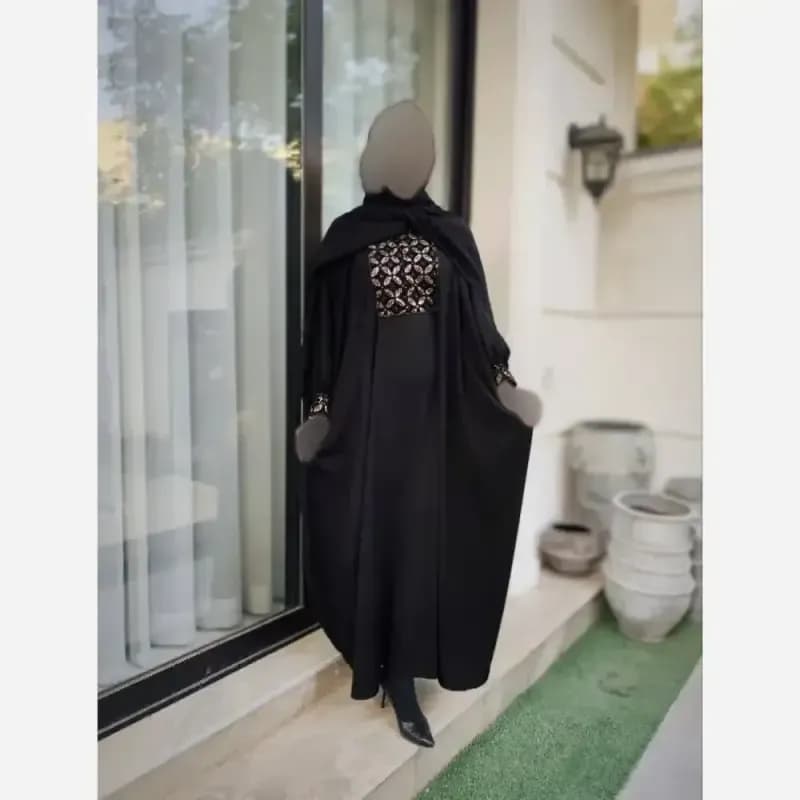 عبا مشکی طرح محیا با خرجکار سوزن دوزی هندی کرپ الیزه — تصویر ۵