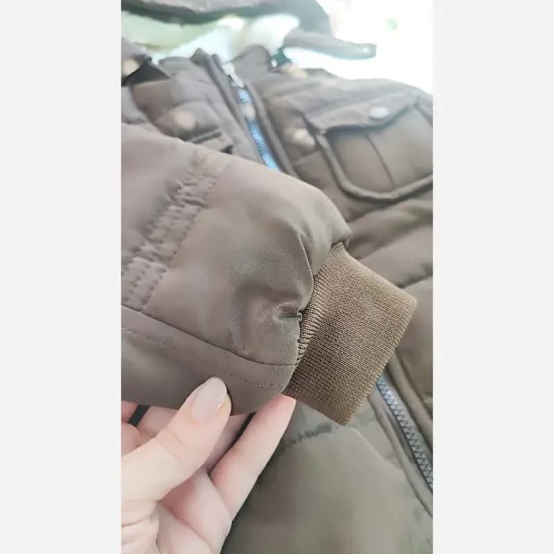 کاپشن خلبانی گرم بچگانه زمستانی کلاهدار رنگ قهوه ای شکلاتی سایز 50 تا 60 — تصویر ۴