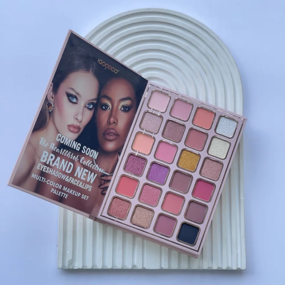 پالت سایه کتابی فشن آیگودکو | IGOODCO Fashion Eyeshadow Palette