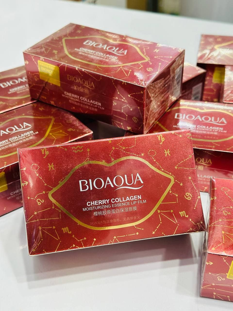 پچ لب بیواکوا در سه رایحه BIOAQUA — تصویر ۴