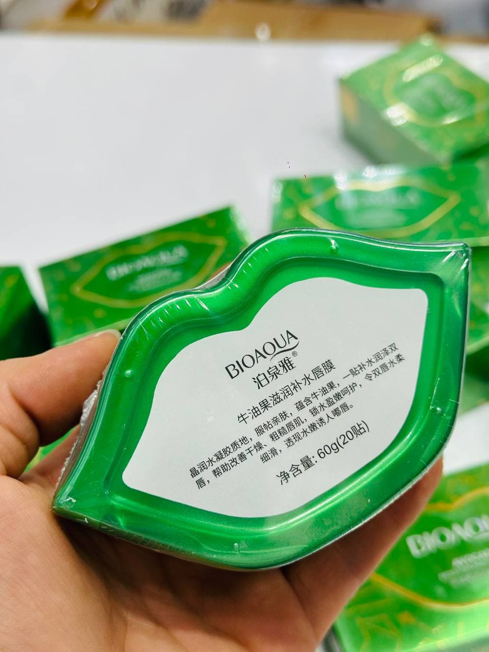 پچ لب بیواکوا در سه رایحه BIOAQUA — تصویر ۸