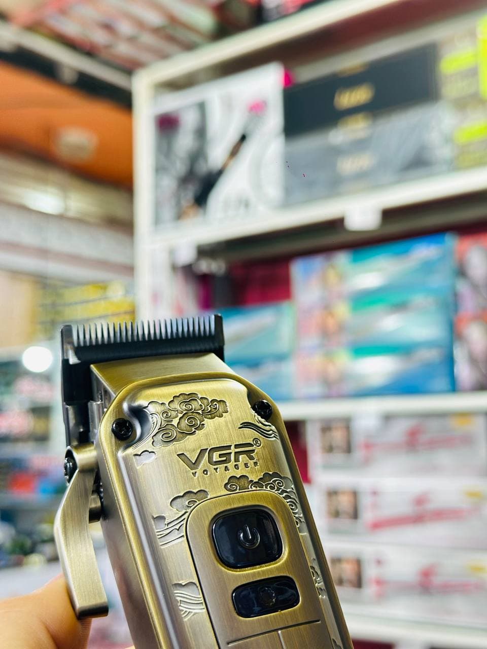 ماشین اصلاح موی سر و صورت وی جی ار VGR V-005 — تصویر ۳