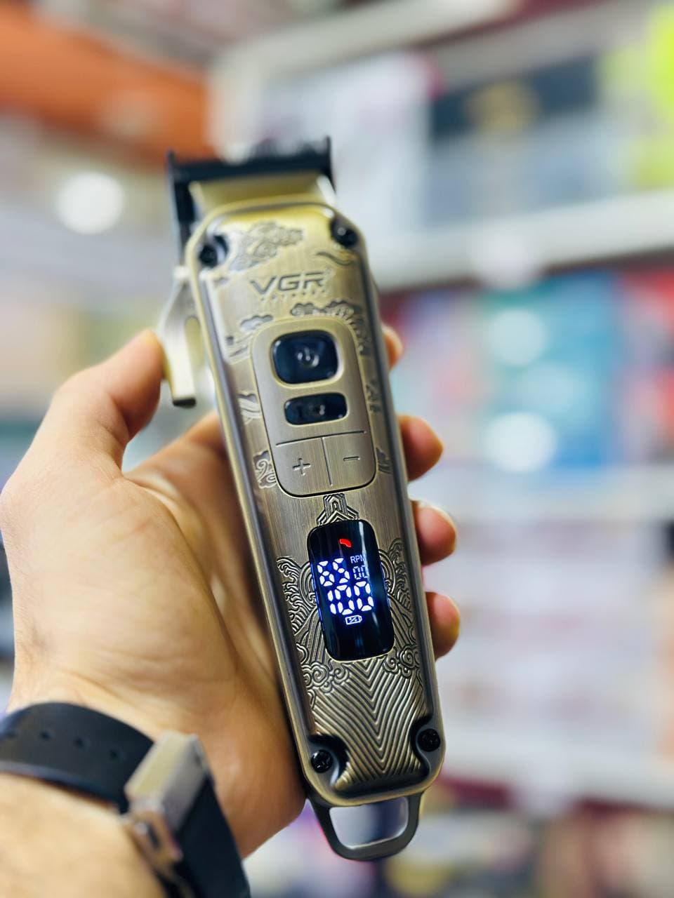 ماشین اصلاح موی سر و صورت وی جی ار VGR V-005 — تصویر ۲