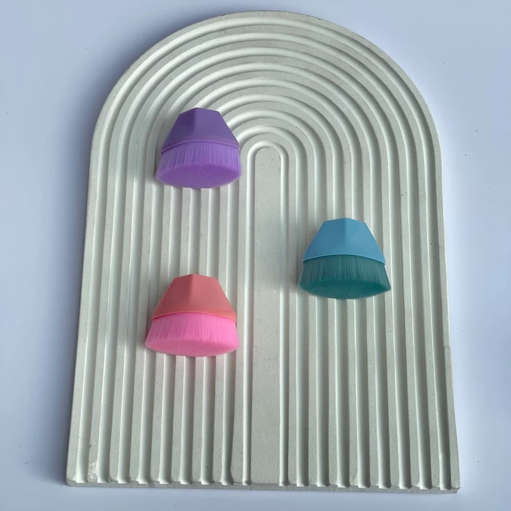 براش کرم پودر جادویی چند ضلعی رنگی | Colorful Magic Polygon Foundation Brush