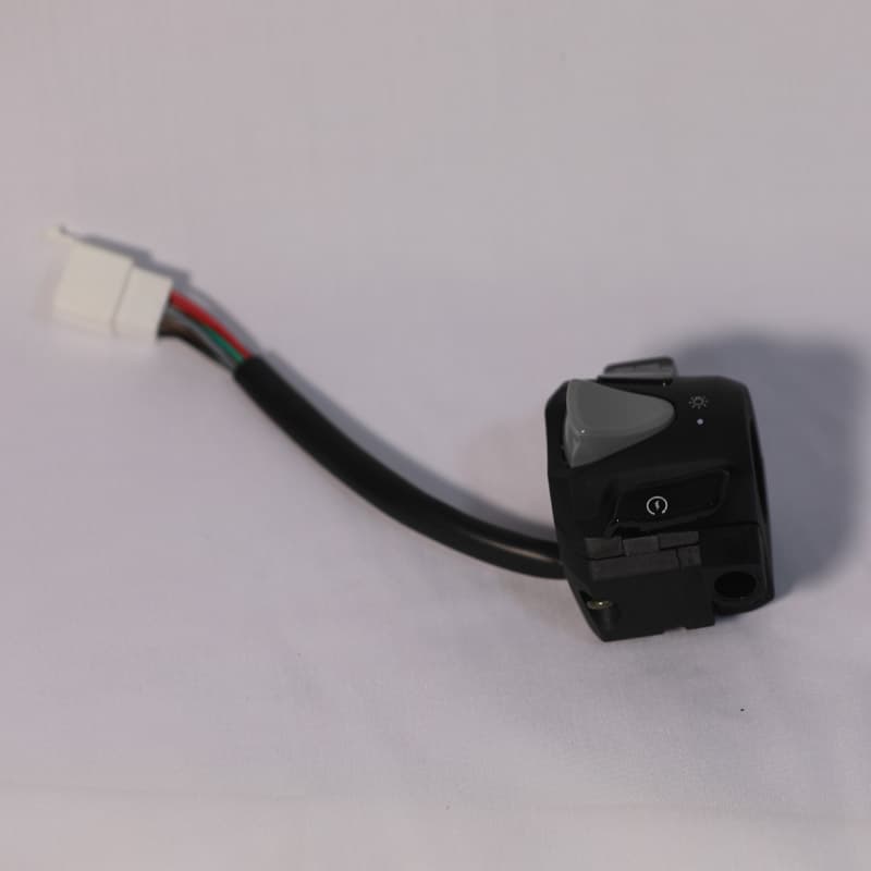 قلوه سمت راست موتورسیکلت کلیک 150(CL150)
