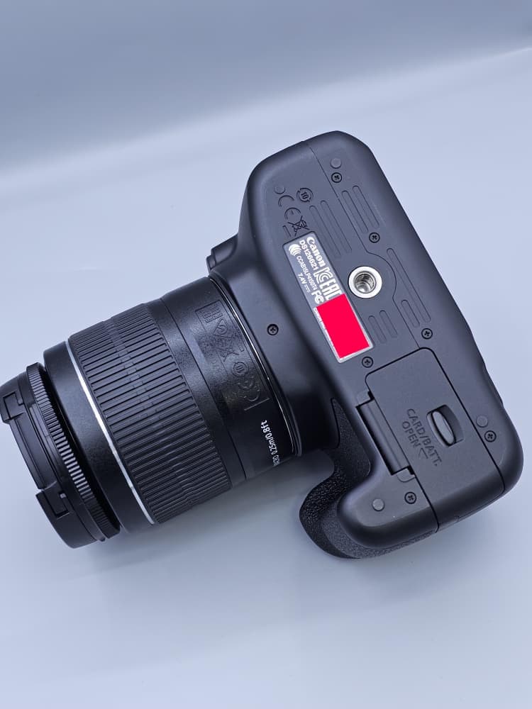 دوربین دست دوم Canon EOS 1300D با لنز 18-55mm III – (1300 شات) — تصویر ۶