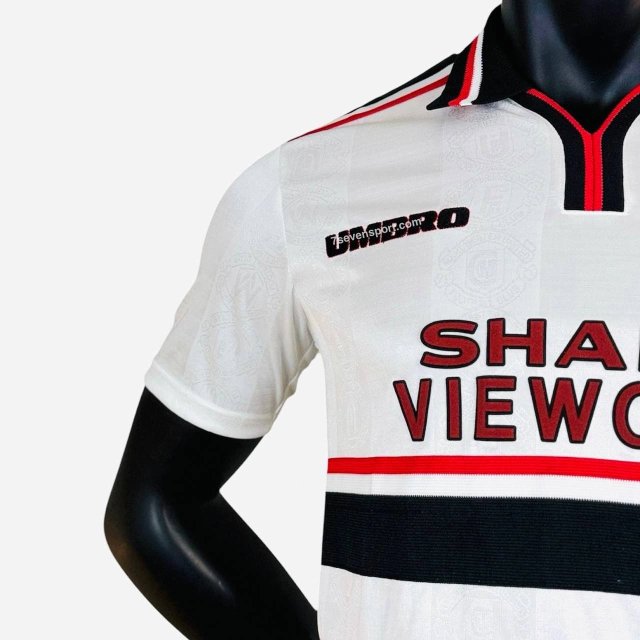 تیشرت پلیری کلاسیک منچستر یونایتد سفید 1998 — تصویر ۵