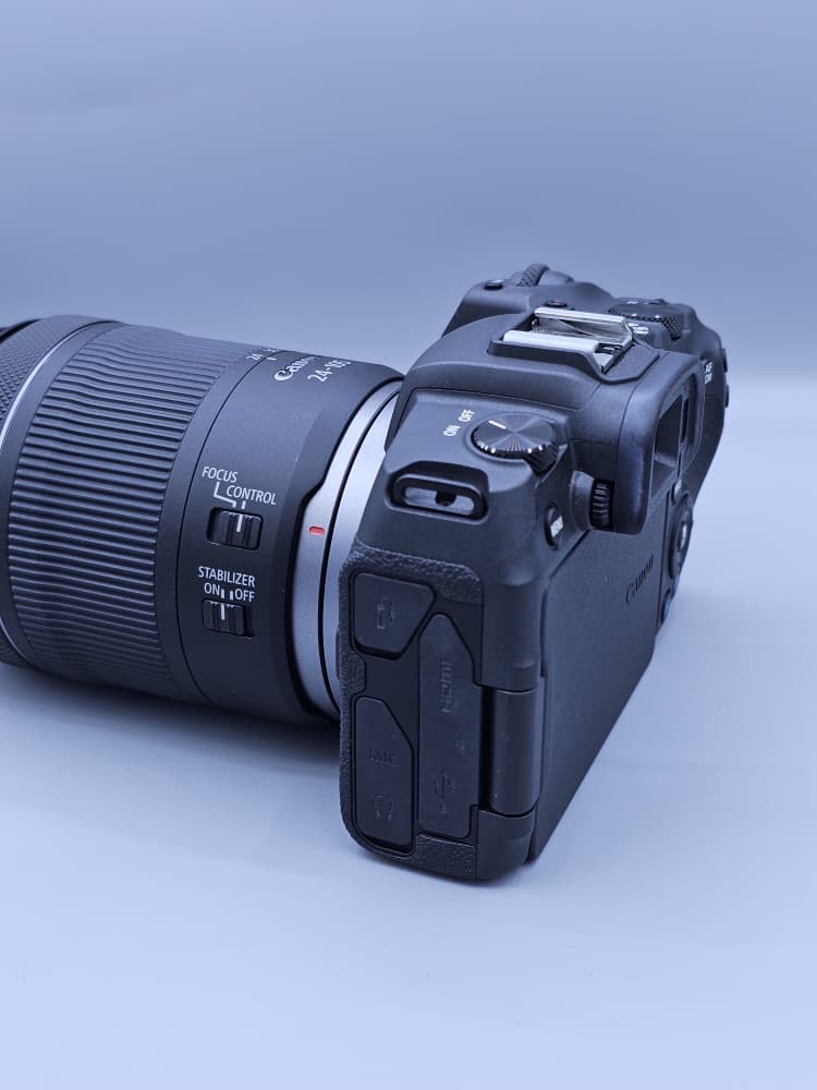 دوربین دست دوم Canon EOS RP با لنز Canon RF 24-105mm F4-7.1 IS STM، کارکرد حدود 500 شات — تصویر ۵