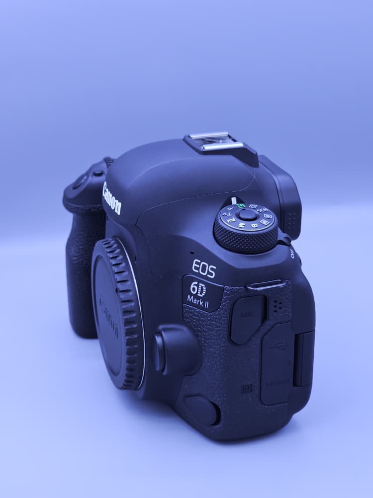 دوربین Canon EOS 6D Mark II دست دوم (6000 شات) — تصویر ۳