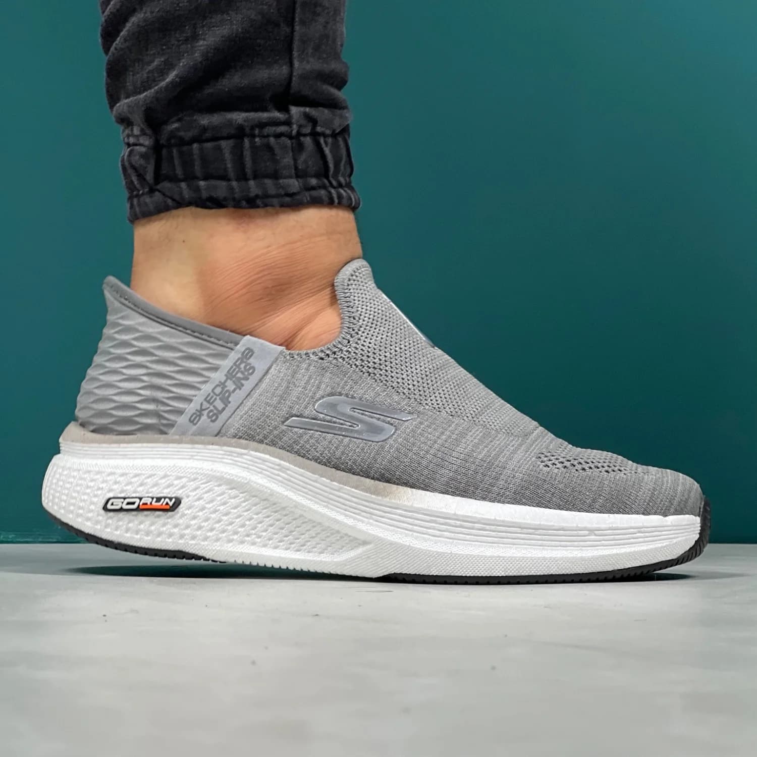 کتونی اسکیچرز SLIP-INS GO RUN کد:1080 — تصویر ۲